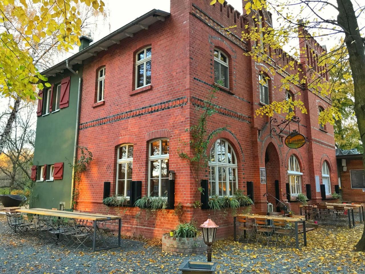 Landhaus Dessau Hotel Exterior photo